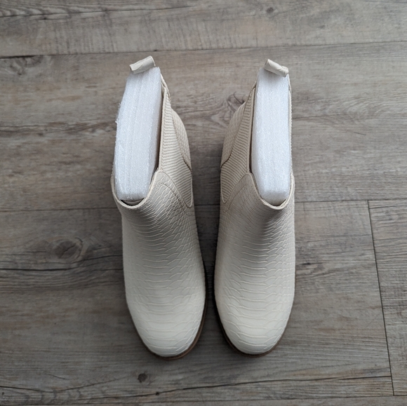 MIA Dinorah Bootie- 11 - Picture 7 of 13